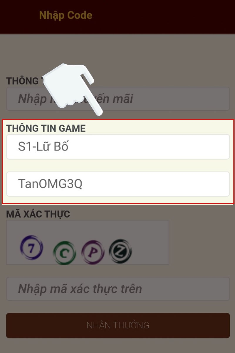 Bước 2 tiếp theo, bạn tiến hành chọn server đang chơi và nhân vật tương ứng để tiếp tục quá trình nhập code